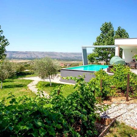 Villa Mona ,Heated Swimming Pool موستار المظهر الخارجي الصورة